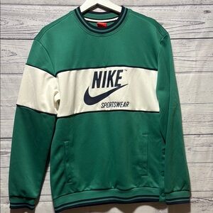 Nike sweatshirt